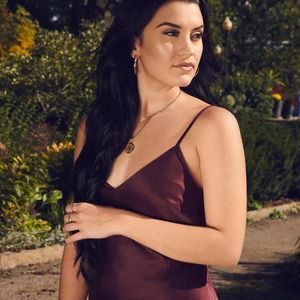 Meet your Posher, Kay